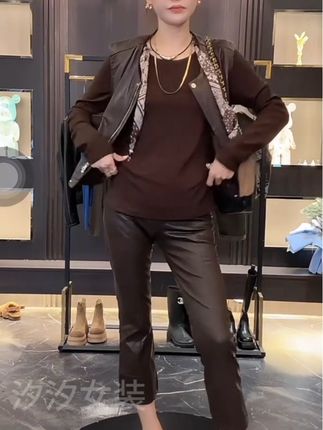 #高级感穿搭 #谁穿谁好看 #秋季穿搭 #皮裤 #微喇裤