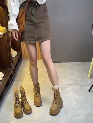 美拉德爆款马丁靴#时尚鞋子 #靴子的搭配