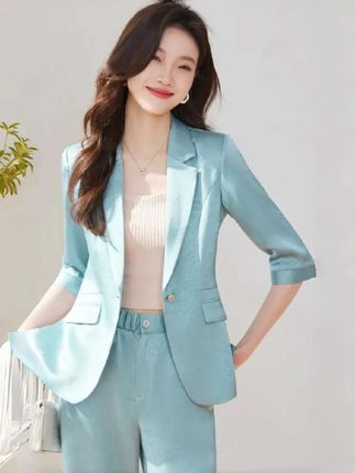 #解锁职场穿搭 #优雅气质 #穿出自信穿出美丽 #气质女神穿搭 #时装搭配