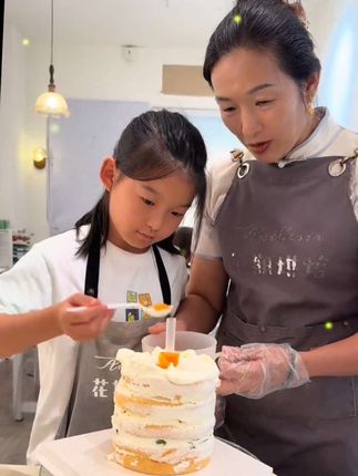 #日常分享 #好吃的 #快来一起尝个鲜 #月饼#五仁月饼