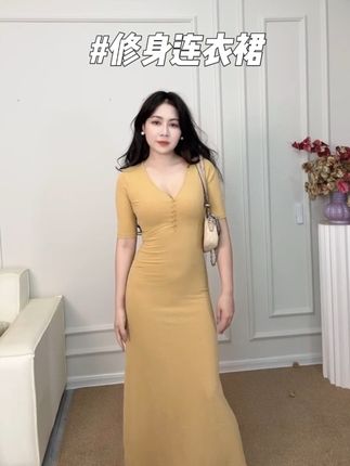 巨显白的这个颜色!内搭外穿都很好看#女人味穿搭 #显瘦搭配 #连衣裙分享 #气质女人