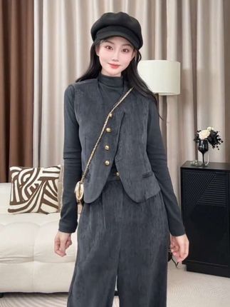 #今天穿什么 #通勤搭配 #气质女神范儿 #穿搭不重样