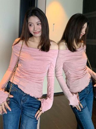 绝美简约一字荡领修身T恤#穿搭 #品质女装 #谁穿谁好看 #甜美穿搭 #强烈推荐