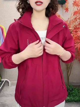 #气质范 #减龄气质 #外套穿搭 #春秋穿搭 #冲锋衣