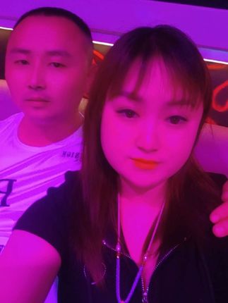 我们终究还是成了莫生人,我在也没有爱你的身份,你曾经说你要伴我一生,却只陪我走了一程
