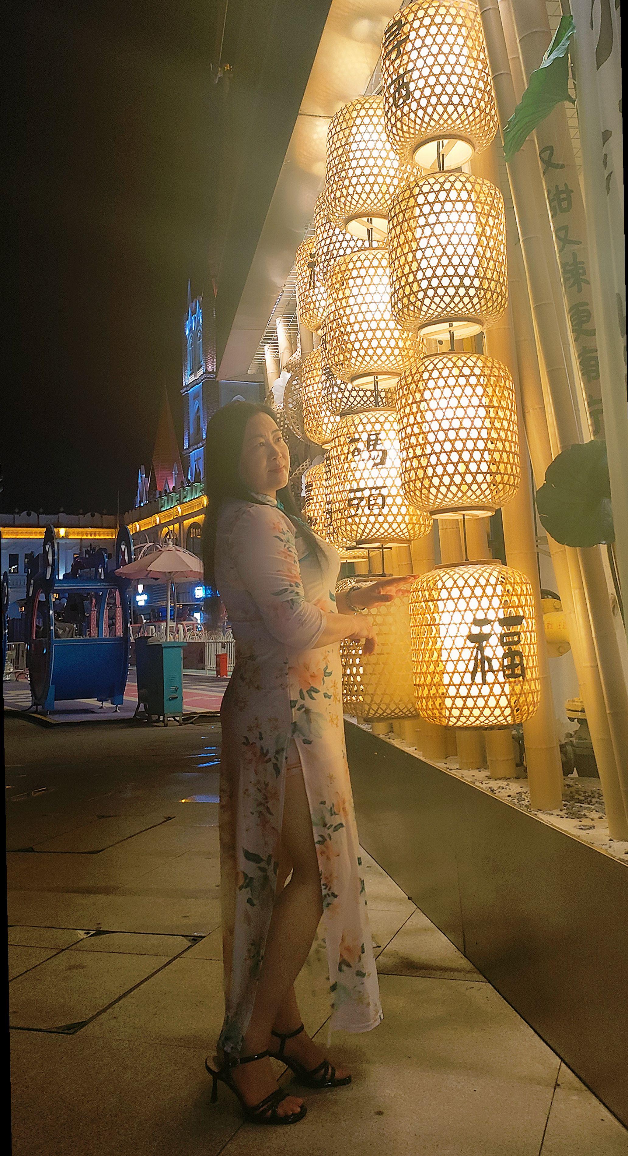 借黄昏一壶酒