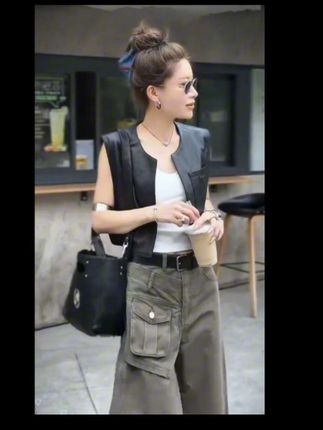 Aimeersa/艾洛莎秋季新款欧货牛仔裤高腰百搭显瘦工装哈伦裤女#引领时尚潮流 #穿出自己的风格 #简约大气 #显高显瘦显腿长 #今年最流行穿搭