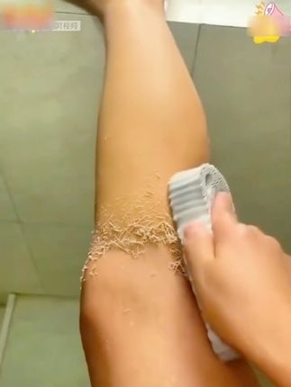 给大家安利一下这个搓澡神器 搓起来不疼而且很下泥 大人小孩都可以用#搓差澡神器