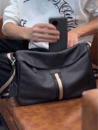 做一个精致男人#男包#头层牛皮#单肩斜挎包 #帅气出场