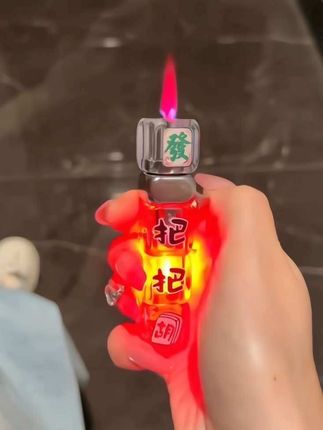 #创作灵感 #炫酷 #打火机#解压玩具 #情侣礼物 @抖音创作小助手