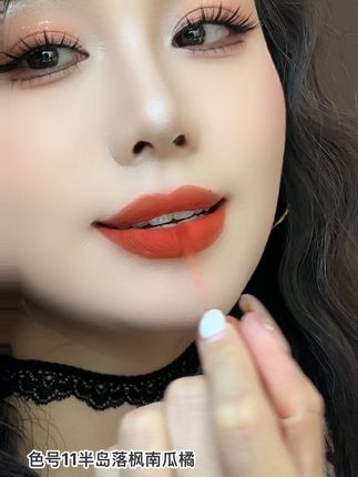 秋天就是需要一支这种奶乎乎的南瓜橘啊#口红试色 #唇釉试色
