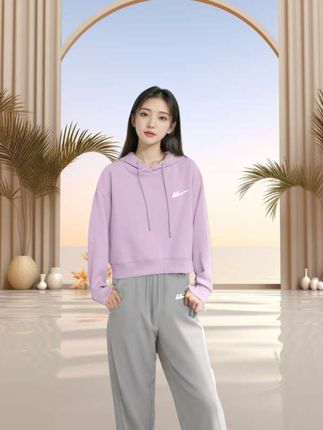 一件卫衣顶三件!早上送娃配牛仔裤,下班搭西装裤去开会,周末穿去爬山也完全OK。薄款春秋穿,加绒款扛寒冬,衣柜里有它,每天都不用愁搭配。