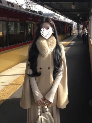 留洋大小姐 秋冬气质高级感披斗篷毛领+修身长袖裙子三件套00767#今日穿搭 #女装 #温柔穿搭 #慵懒风穿搭 #留洋大小姐
