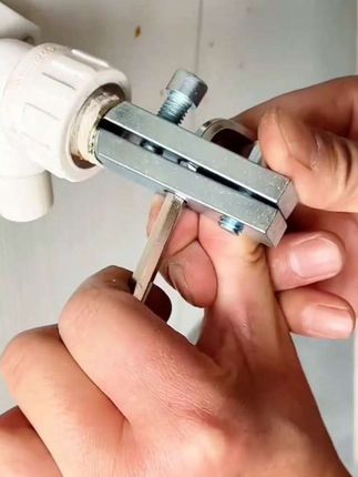 水龙头角阀断丝取出器万能丝锥反丝 水管断裂管断头螺丝三角阀通用 #水龙头断丝取出器 #断丝取出器#水龙头断裂取出器 #高性能实用工具 #五金工具@DOU+小助手