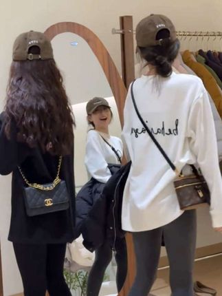 #身材不够穿搭来凑#轻松摆脱路人感的韩系穿搭#早秋黑白灰穿搭测评#梨形身材穿搭 #时髦穿搭