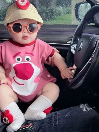 婴儿夏季连体衣宝宝三角哈衣短袖衣服薄可爱超萌草莓熊包屁衣爬服#今日分享 #真好看 #三角哈衣 #草莓熊 #新款上新