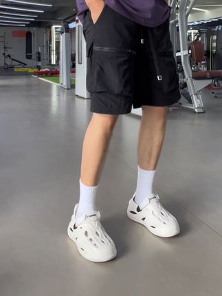 这个价格到手这么好穿又好看的运动洞洞鞋,真的太值了!#夏季必备 #洞洞鞋 #超便宜超划算 #男生穿搭 #平价好物