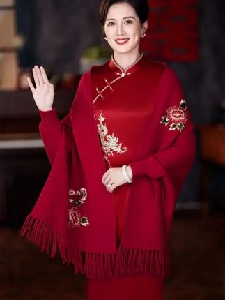 非常流行的婚宴礼服外搭,喜婆婆喜妈妈带袖披风 ,精美刺绣花纹,冬妈妈外套旗袍斗篷,气质优雅
