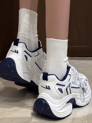 #老爹鞋 #运动鞋 #百搭鞋子 #我要上热门