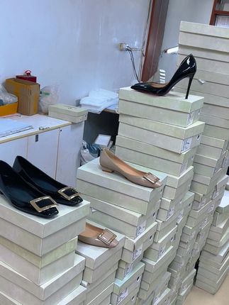 实拍视频,没有批图的,拿到实物线条就是这样的 #用心做好鞋 #好货推荐 #源头工厂 #高跟鞋分享 #美鞋分享