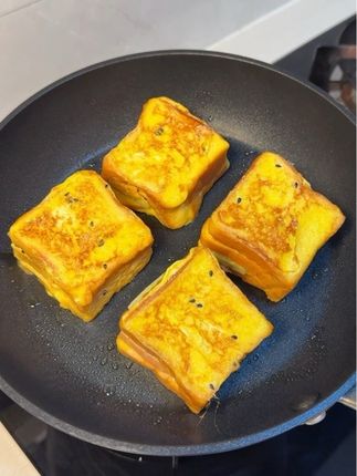 早餐不知道给孩子吃什么,快来试试这个小吐司三明治,有菜有肉有主食,营养丰富孩子爱吃#三明治 #早餐吃什么 #七小七 #山药养养小吐司