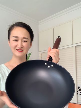 #无涂层不粘锅 #铁锅 #铁锅开锅 #炒锅 #锅具