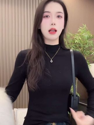 长袖半高领T恤女修身显瘦百搭黑色上衣纯色秋冬女装#春秋穿搭 #春秋穿搭 #上衣穿搭 #女装穿搭 #打底衫