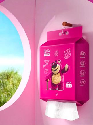 Disney/迪士尼正品草莓熊大包悬挂加厚洗脸巾一次性面巾纸洁面巾