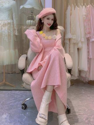 过有趣的生活 穿漂亮的衣服 做自信的自己 #秋季新品 #时尚穿搭 #穿出高级感搭配