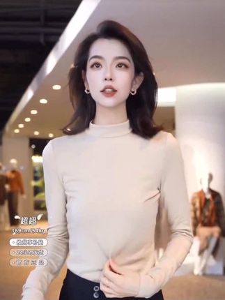 哥弟品质女装新款时尚简约百搭小立领微弹力套头发热衣#每日分享 #穿衣搭配 #哥弟