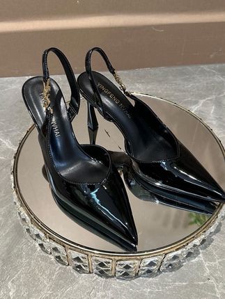 夏季高跟漆皮浅口尖头优雅时装凉鞋法式温婉风包头凉鞋气质后空女#高跟鞋 #尖头高跟鞋 #高跟凉鞋 #漆皮高跟鞋 #夏季高跟鞋
