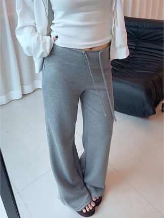 可以穿一辈子的松弛感神裤#ootd穿搭 #百搭裤子 #显瘦穿搭 #梨形身材 #夏季穿搭