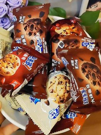 #趣多多饼干 四种口味都好好吃,一大桶才这个价,比超市还划算,爱吃饼干的赶紧囤!#曲奇饼干#超便宜超划算#好吃不贵#零食推荐