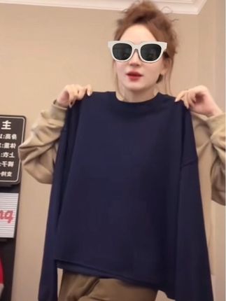 早秋必备基础纯色卷边宽松圆领短款卫衣休闲#休闲百搭#时尚洋气#遮住显瘦#谁穿谁好看系列 @DOU+小助手
