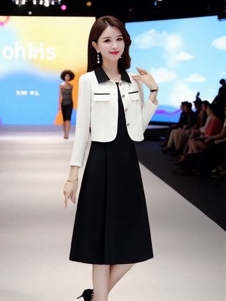 #优雅气质 #显高显瘦 #时尚穿搭 #高端大气 #时尚连衣裙