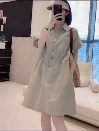 小个子夏天就穿它!纯棉工装裙软乎乎超舒服,短袖+中长款不闷汗还遮肉,文艺衬衫领显气质,日常穿、出游拍都好看,2025新款版型超正,谁穿谁显比例好! #2025夏纯棉工装裙 #小个子衬衫连衣裙 #文艺风女装新款 #夏季遮肉连衣裙 #日常出游穿搭