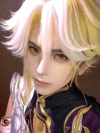 怎么一直在挑眉 #王者荣耀 #曜 #螭龙剑