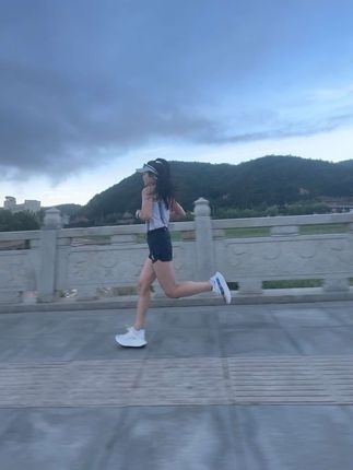 #记录抖音日常 #瑞耐客 #瑞耐客运动舒缓 能打败你的都是你一套套为懒惰找的各种理由,所以很忙没时间真的是自己哄自己。
