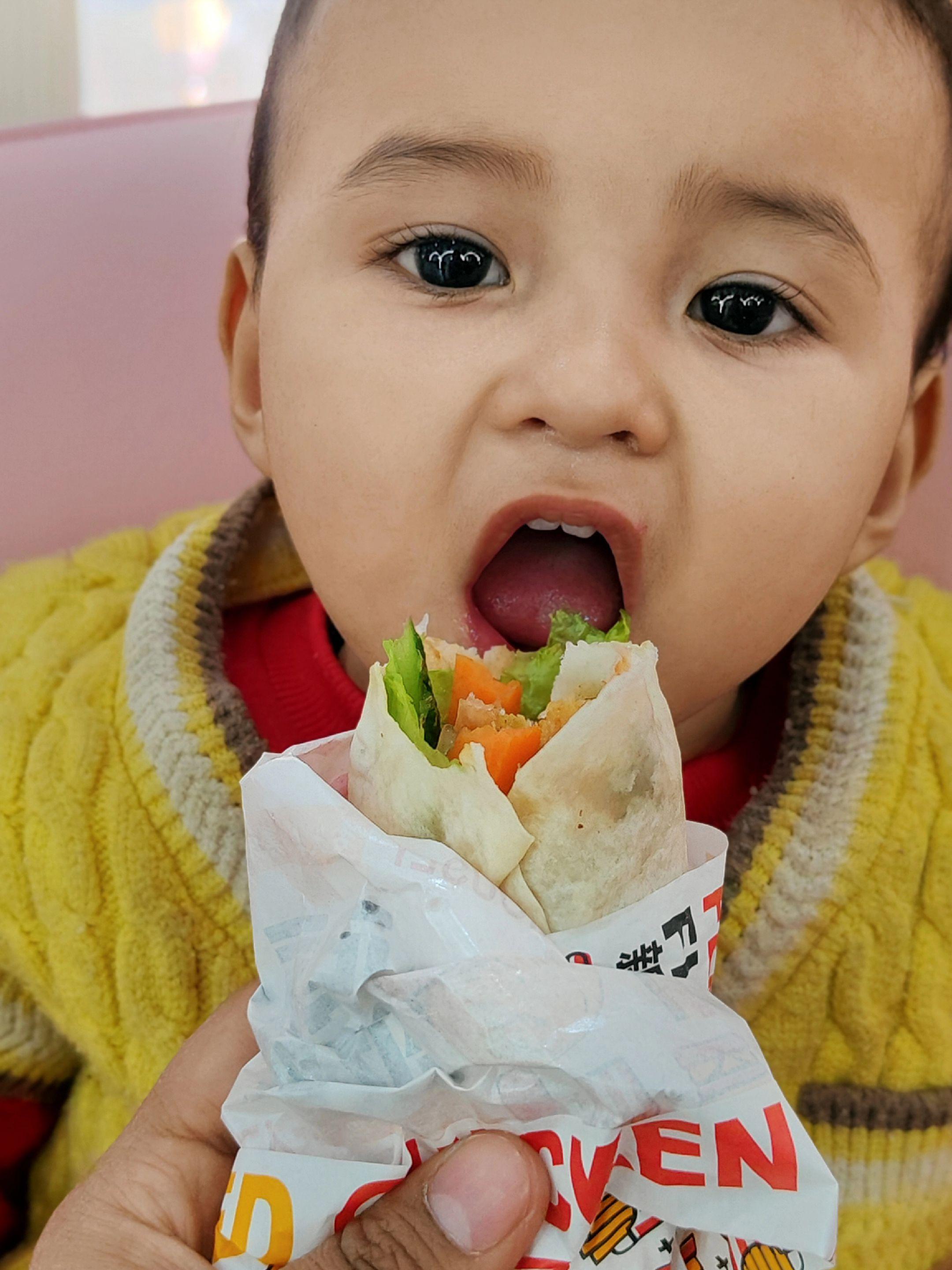 #萌娃搞笑日常 #记录生活 #纪录美好生活 @热门音乐🔥 @DOU+上热门 @