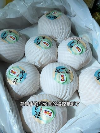 秋天的第一个梨,还的是都乐的正宗羊脂秋月梨!脆甜爆汁,嘎嘎好吃,家里老人小孩都爱吃。关键礼盒装,中秋送礼也特别的合适!#应季水果 #秋月梨 #大人小孩都爱吃 #秋天干燥#中秋节