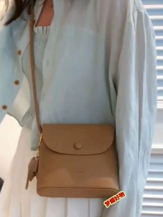 小众设计水桶包女包2025新款软皮质感百搭洋气单肩斜挎包女小挎包#时尚美包 #潮流女包 #百搭包包 #高端大气 #单肩包