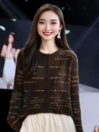 #穿搭 #早秋贵气感穿搭 #针织衫 #小个子穿搭 #显瘦穿搭 @DOU+小助手
