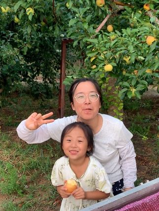苹果甜不甜我不知道,但生活真的很甜
