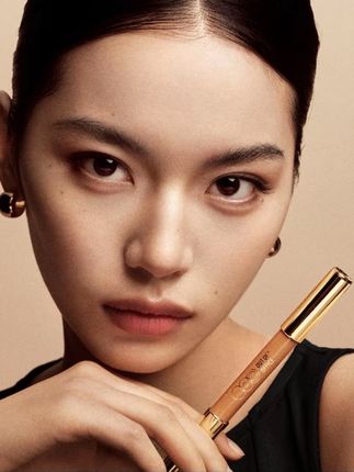 新手也能轻松上手的骨相修容法快快学起来!#高鼻梁小v脸#拯救塌鼻梁 #修容前vs修容后 #哥哥的修容笔 #修容教程