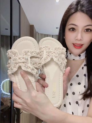#洋气百搭 #女款韩版 #凉拖鞋 #脚宽脚胖都可以 #舒适透气不闷脚