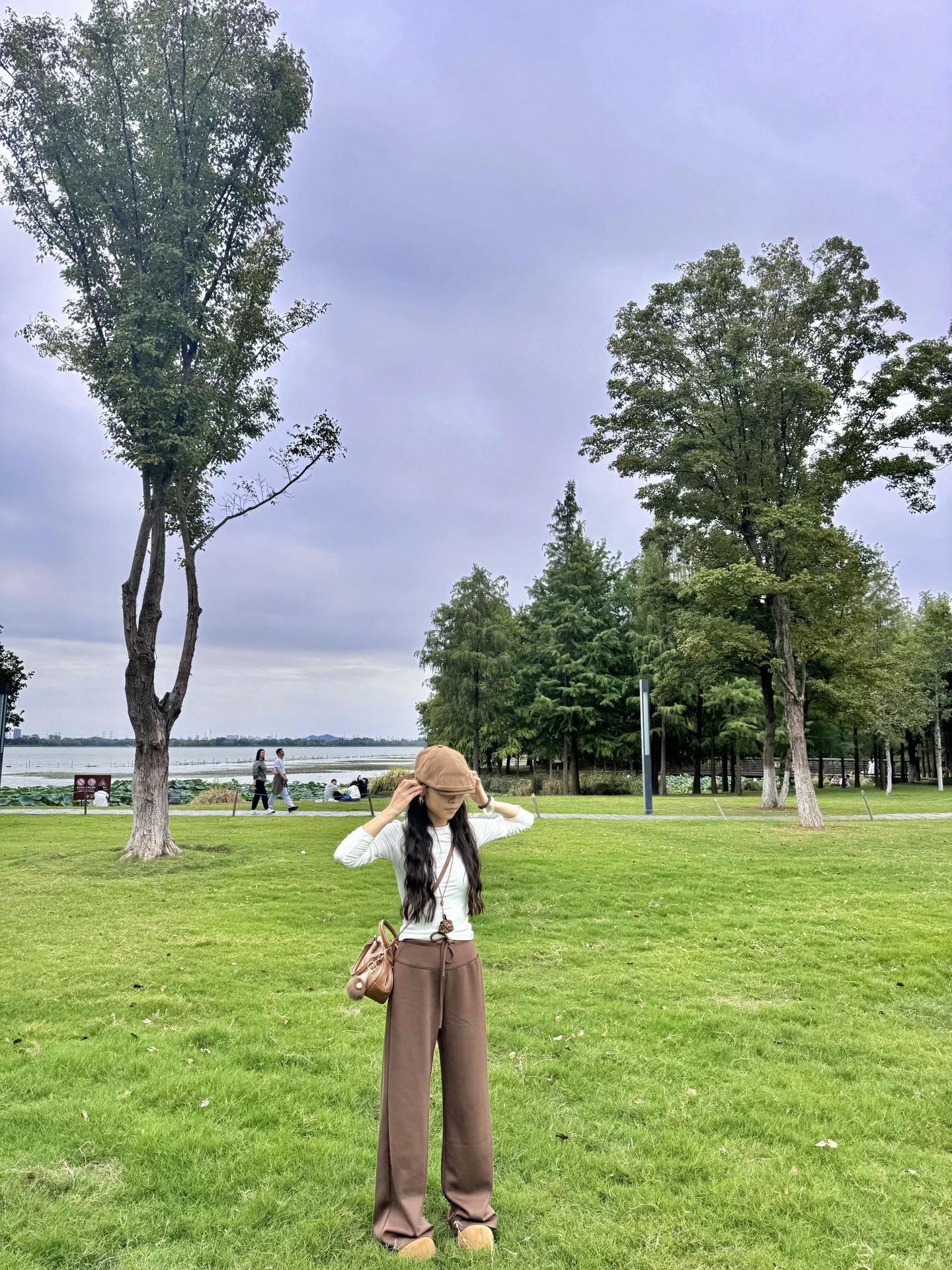 松弛有度的生活才会快樂🏕️ #今天ootd #小个子穿搭 #裤子