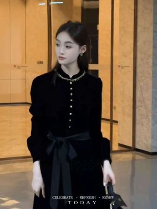 #连衣裙 #时尚 #高级感穿搭 #气质女神