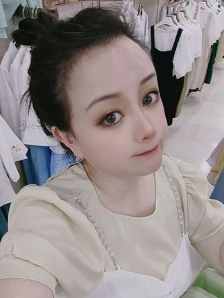 #万能的抖音 #猜猜我是谁 #小时候的样子 呆萌可爱的宝宝😂