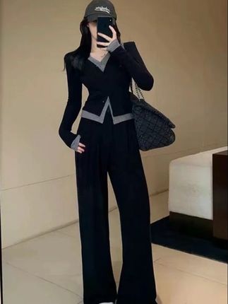 秋季休闲时尚假两件设计显瘦上衣+高腰显瘦阔腿裤两件套套装#女装 #显高显瘦 #显瘦搭配 #这么穿显瘦20斤 #遮肉显瘦穿搭