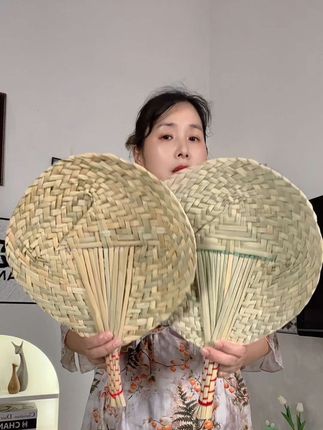 #强烈推荐 #纯手工编制#香蒲草 #扇子 #价格实惠又实用 趁活动价赶紧多囤些